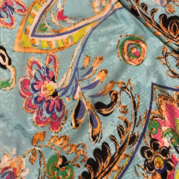 Maxi - Picture 3 of 5